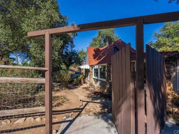 25121 Oak Ln, Descanso, CA 91916