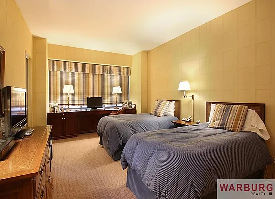 Sold by Warburg | media 23