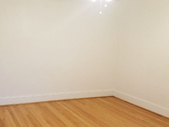 2nd image of 4811-13 N Ashland Ave #13-1E
