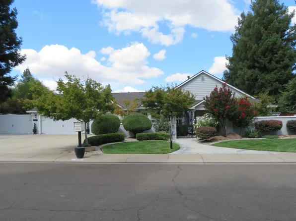 10307 Rio Sombra Ct, Oakdale, CA 95361