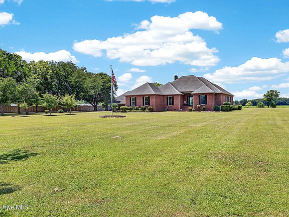 3rd image of 2732 White Oak River Road