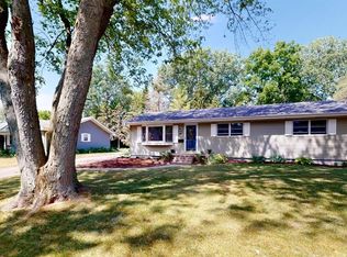 20 Ridgway St, Elkhorn, WI 53121