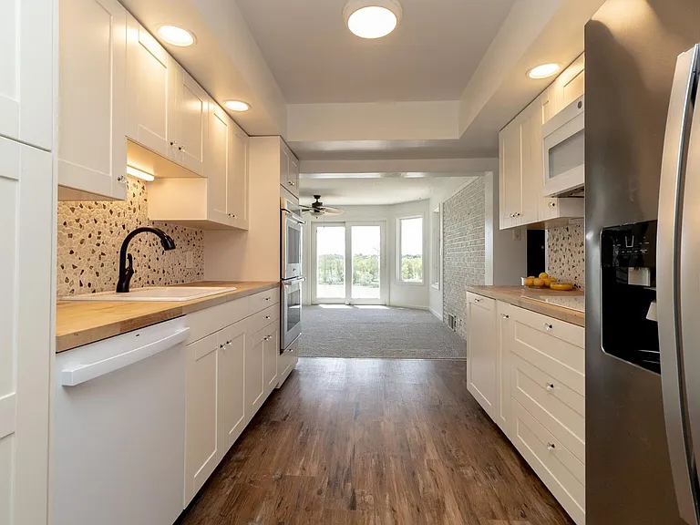 1210 River Rd — Photo 14