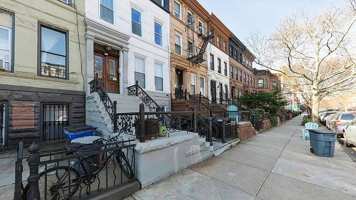 Rented by Nooklyn NYC LLC | media 38