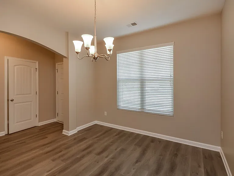 1352 Worcester Trl — Photo 6