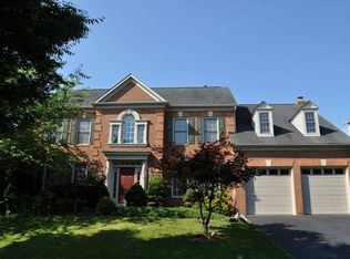 10610 Farmbrooke Ln, Potomac, MD