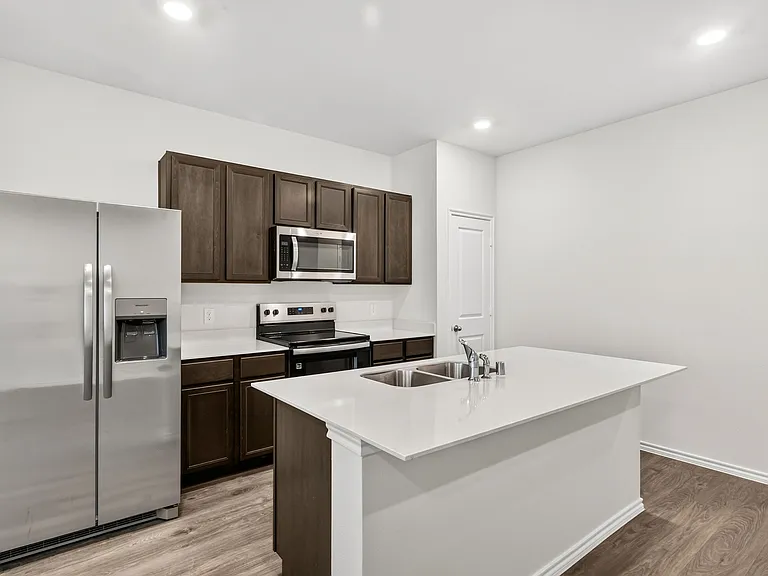 121 Redwood Rd — Photo 21