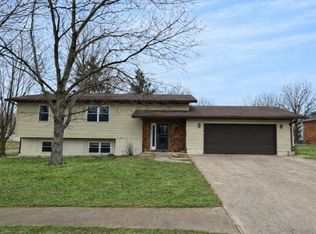 424 Jay Dr, Mount Vernon, IL 62864