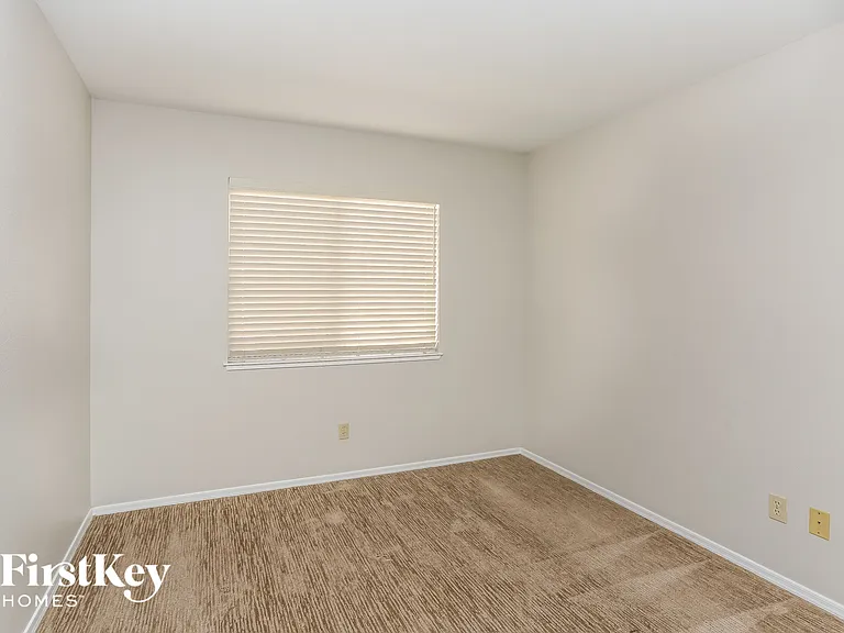 4421 Inez Dr — Photo 12