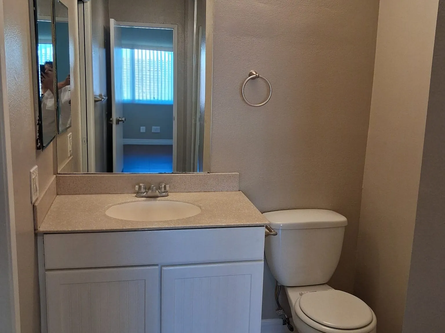 2 bed, 1.5 bath, $2,450 — Photo 2