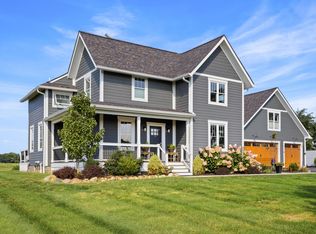 10600 Mooreville Rd, Saline, MI 48176