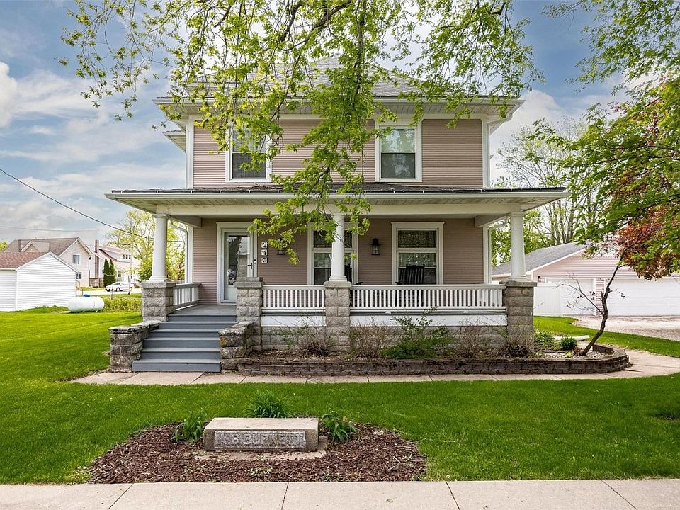 243 N Main Ave, IA 52202 Zillow