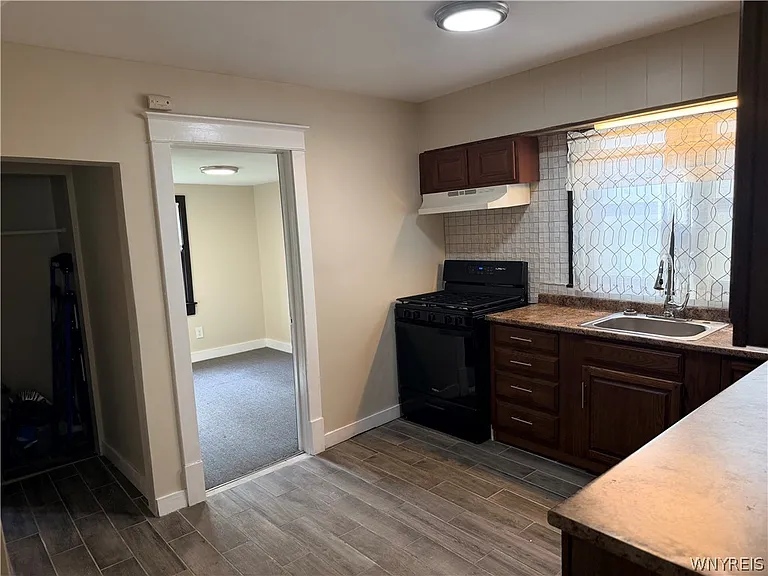 78 Germain St — Photo 11