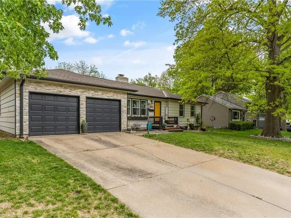 6516 W 78th St, Overland Park, KS 66204