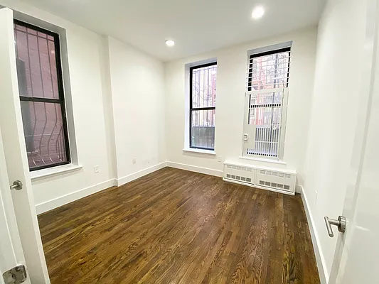 Rented by EastMount Realty LLC | media 43