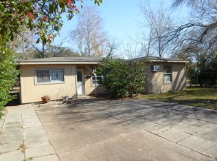 8615 Sharondale Dr, Houston, TX 77033