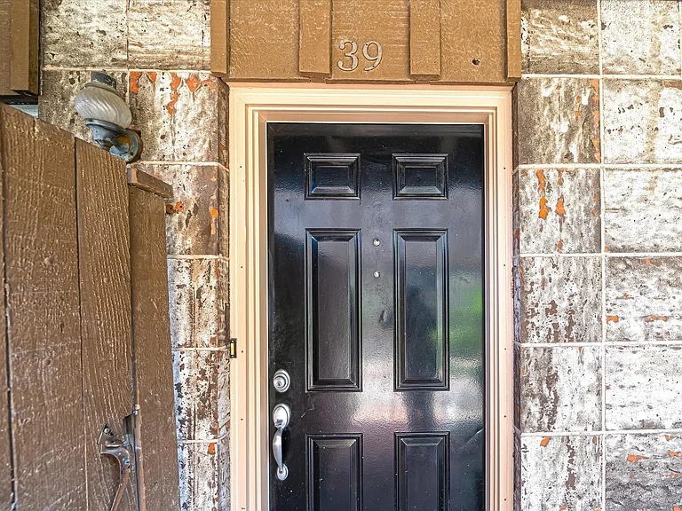 2574 Marilee Ln #39 — Photo 8