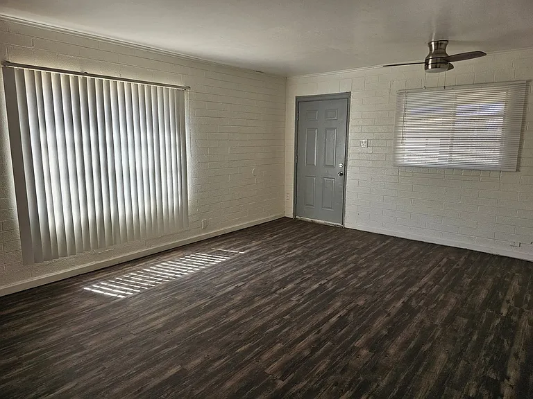 2733 S Sunland Vis — Photo 6