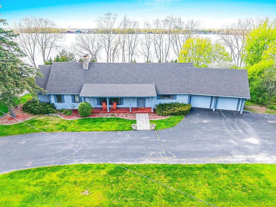 1st image of 2512 Riverside Dr