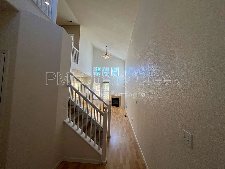 5271 Canyon View Dr — Photo 2