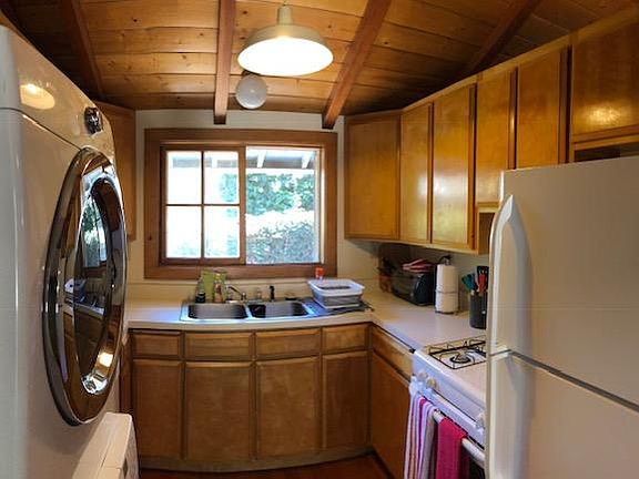 3rd image of 355 Pasadena Ave #B