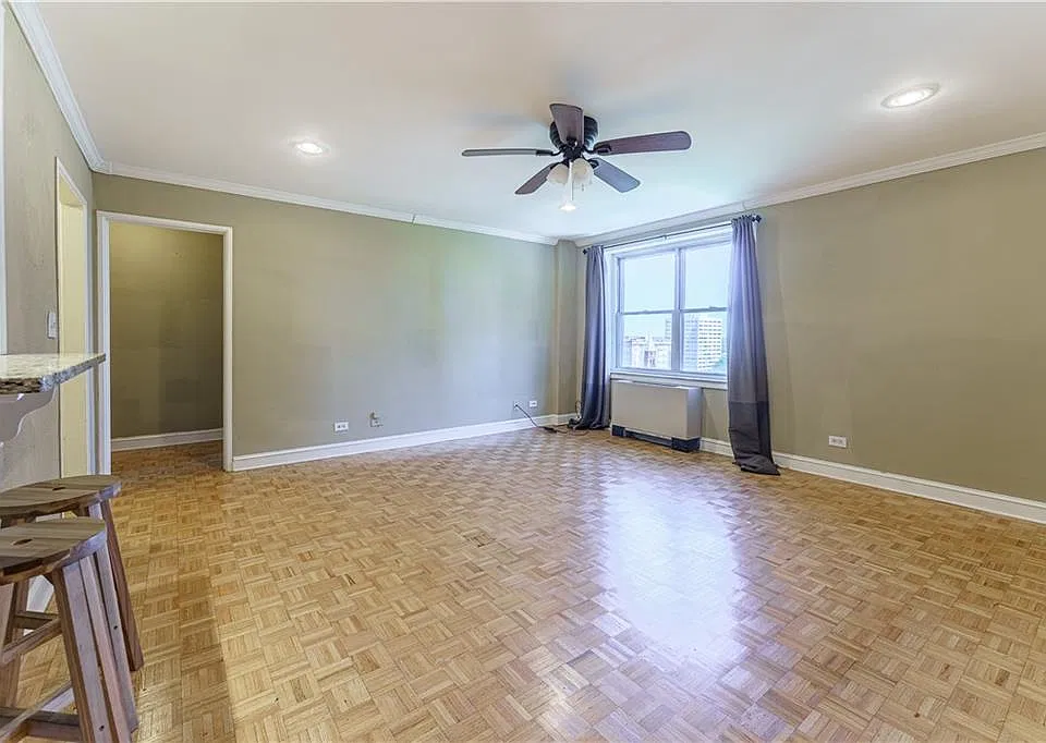 300 Peachtree St NE #9E