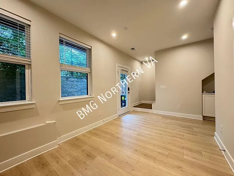 1021 S Taylor Ct — Photo 41