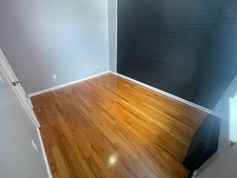 366 4th Ave #27 — Photo 5