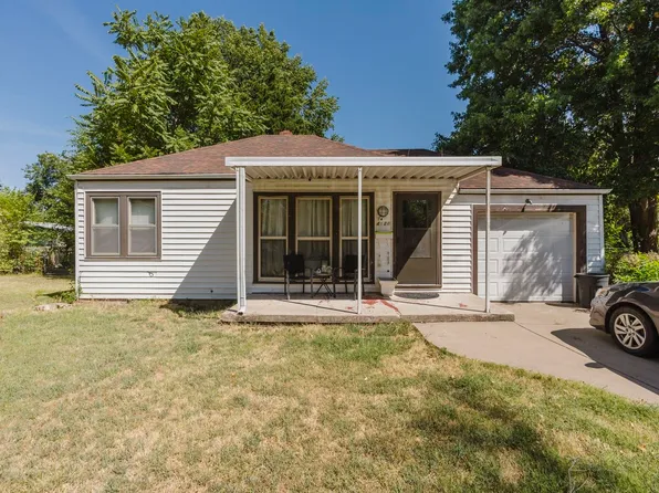 4120 E Clark St, Wichita, KS 67218