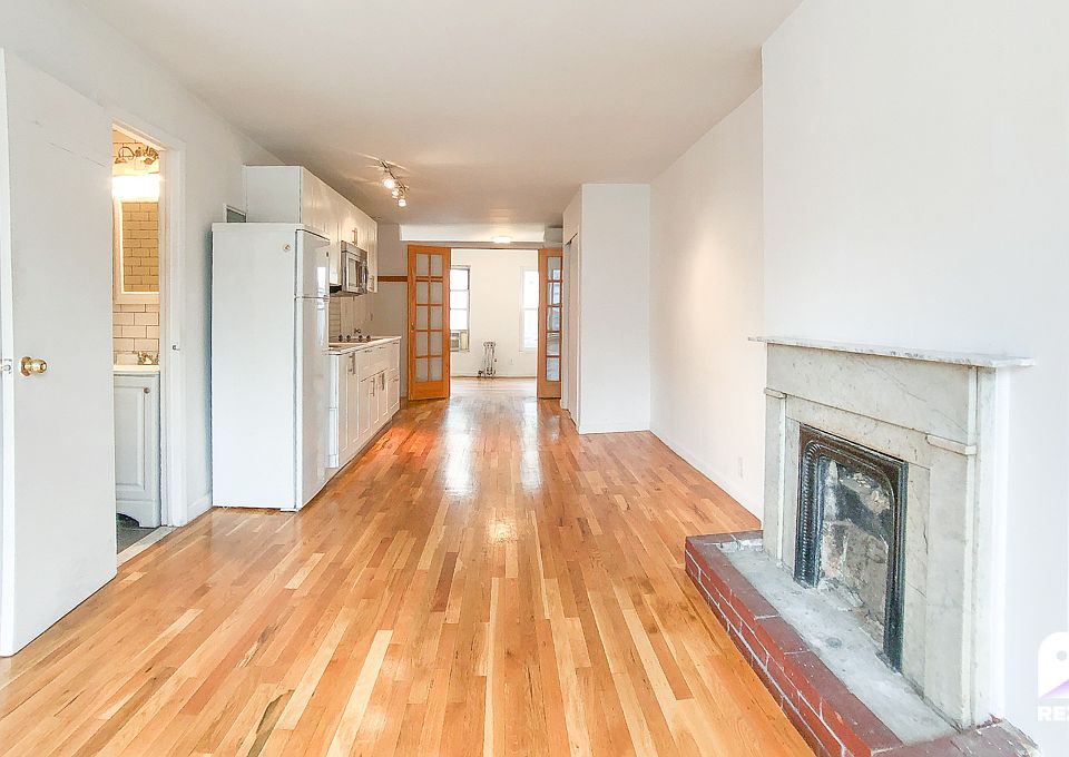1st image of 405 Atlantic Ave #2