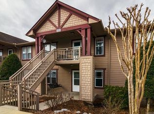 1303 Deermouse Way, Hendersonville, NC 28792