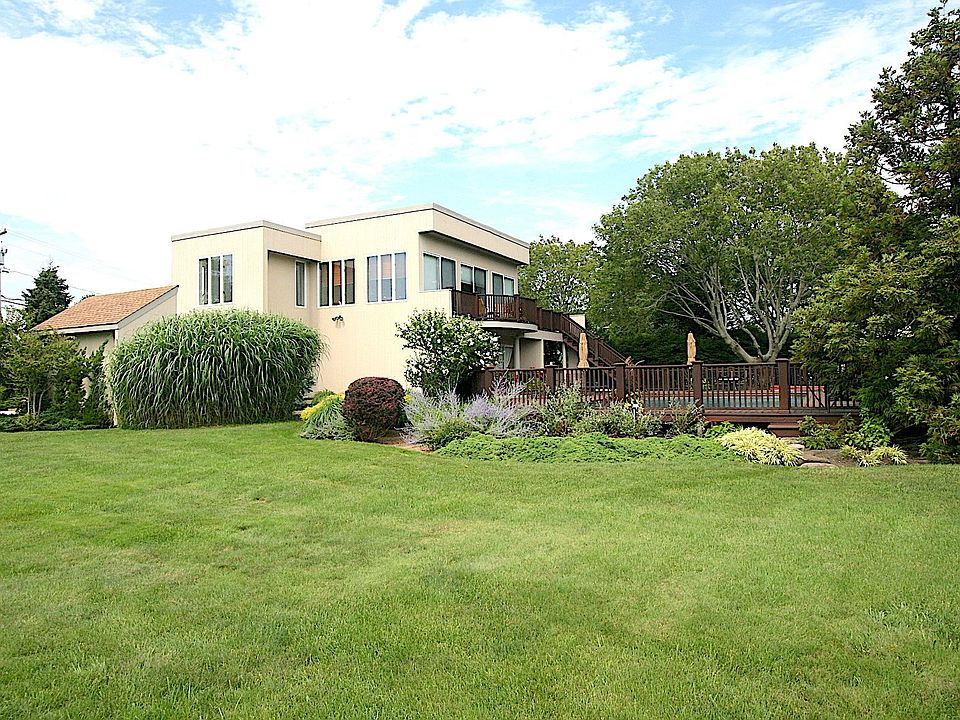 1st image of 33 Stevens Ln