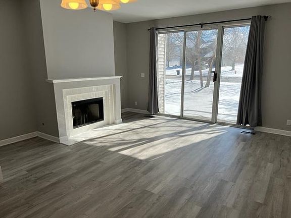 4th image of 1467 Walnut Hill Ave
