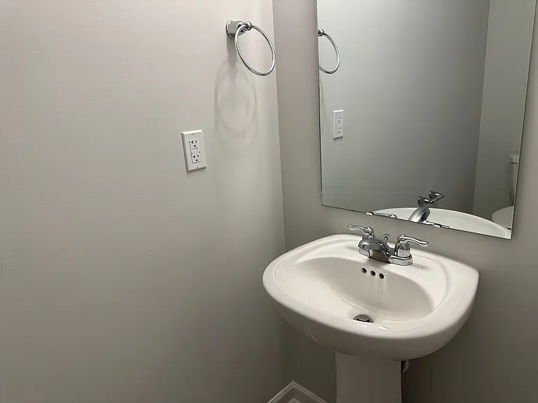 216 Melbourne Dr — Photo 10
