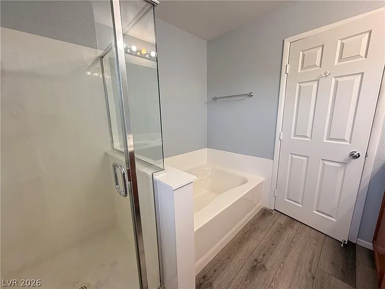 7237 Mineral Park Ave — Photo 11