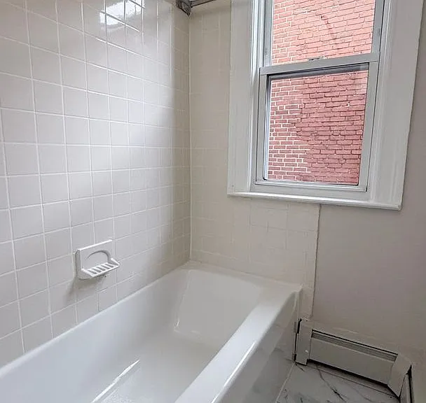 291 Buckingham St / Luca Investments LLC — Photo 39