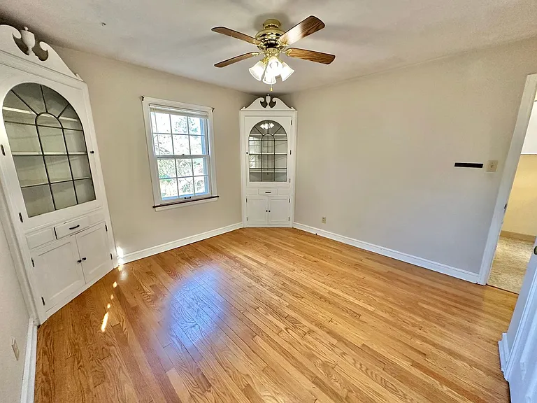 8520 W Watertown Plank Rd — Photo 9