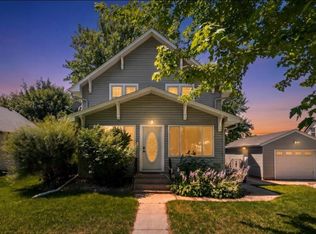340 Olive Street S #FL 2ND, Waconia, MN 55387