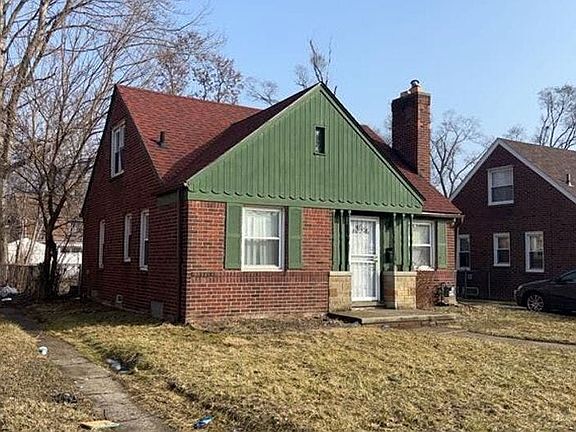 3rd image of 15834 Evergreen Rd