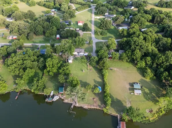 160 Vz County Road 3732, Wills Point, TX 75169