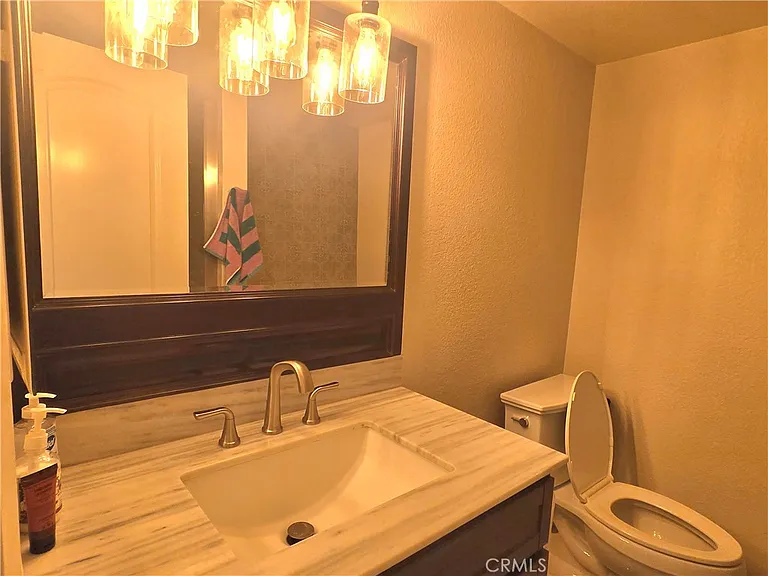 2200 Camino Rey — Photo 25