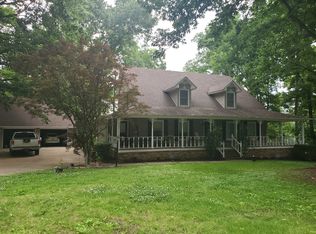 447 Walnut Ln, Dyersburg, TN 38024