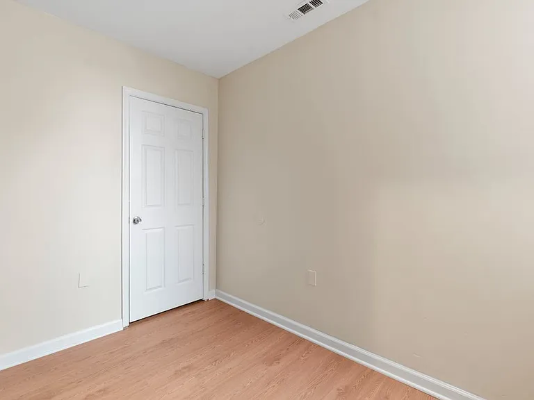 428 E Lorraine Ave #1 — Photo 10