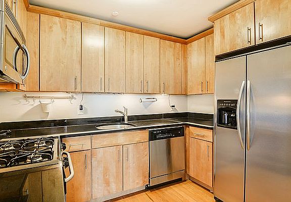 5th image of 480 Eastern Pkwy APT 4F