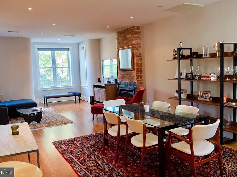 2128 1st St NW #2 — Photo 7