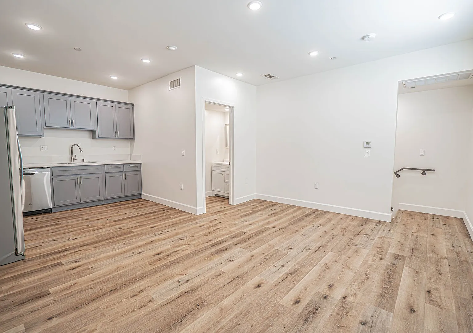 Beautiful 1-Bedroom Home with a Private Office Space and Modern Upgrades! — Photo 4