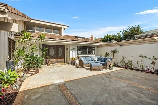 631 Calle Miguel — Photo 6