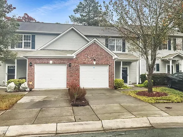 520 Summer Breeze Dr, Durham, NC 27704