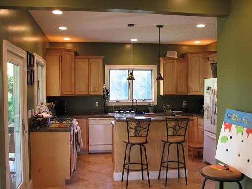 5th image of 239 River Breeze Dr