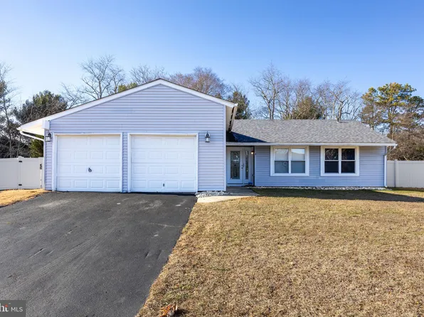 4 Patricia Ln, Sicklerville, NJ 08081